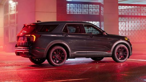 Ford adds factory blackout package to the Explorer ST for $1,695