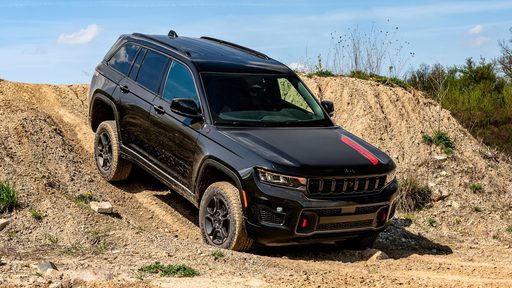 Jeep Grand Cherokee: Trailhawk and Overland return, petrol-only