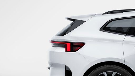 Polestar 4 SUV вернул заднее стекло и подешевел
