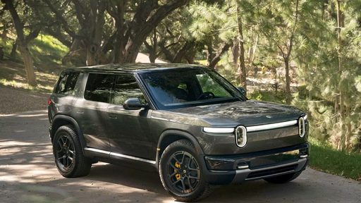 Rivian R2 deliveries begin: the $48,490 SUV the company is built around