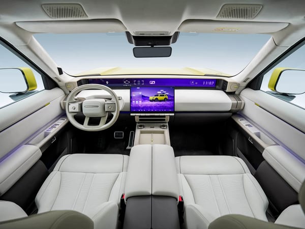 Freelander 8 interior revealed with a 46.3-inch panoramic screen