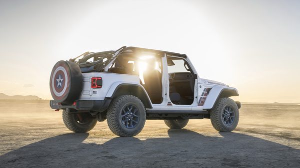 Jeep Wrangler America250: щит Капитана Америки на запаске, V8 в опции, наценка $2 095