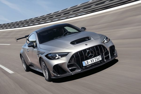 Mercedes-AMG CLE 646 получил V8 вместо рядной шестёрки