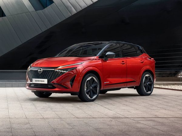 Nissan снова вышла в плюс, но продажи падают