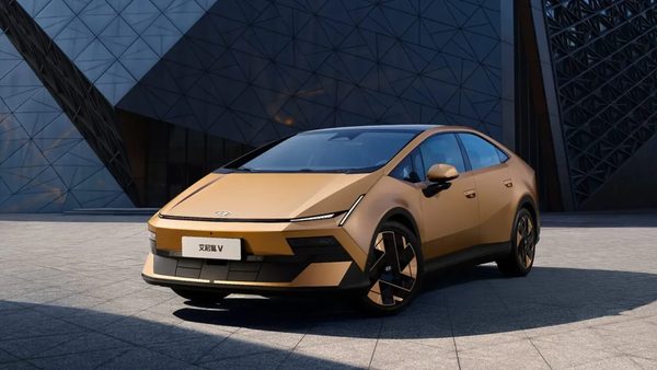 Hyundai's Ioniq V opens pre-sales at $17,700