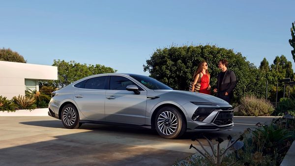 Hyundai posts record US H1 sales on hybrid growth