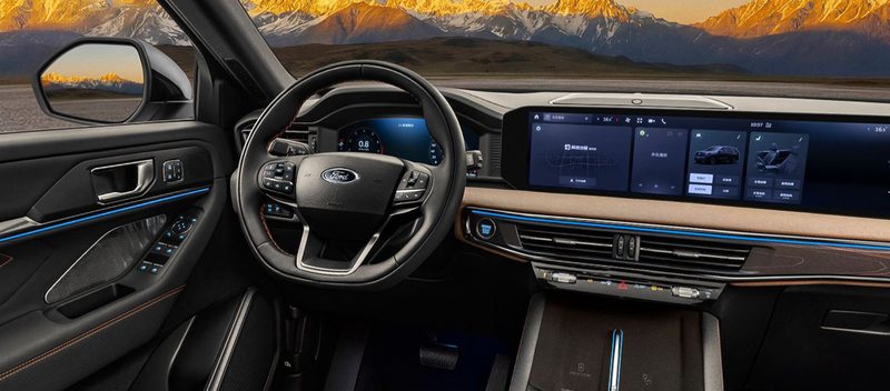 Ford Explorer China - interior