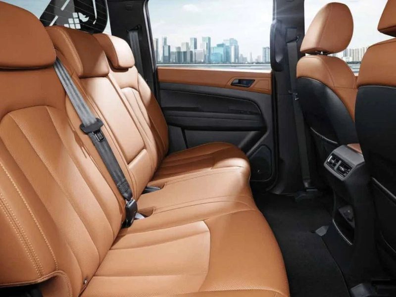 KGM Musso - interior