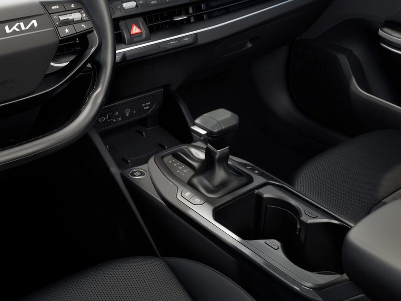 Kia K4 - interior
