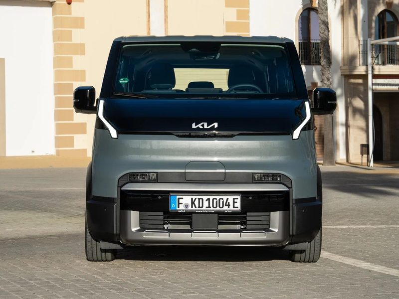 Kia PV5 - photo 2