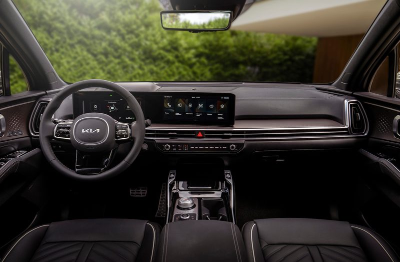 Kia Sorento - interior