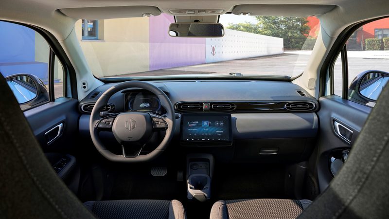 Leapmotor T03 - interior