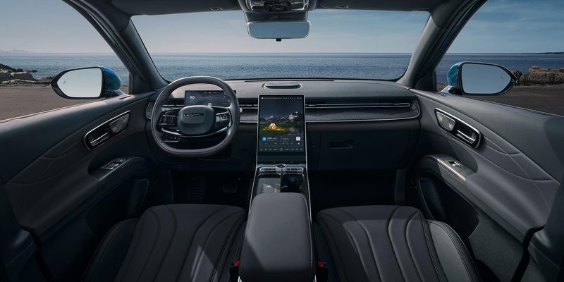Lepas L8 - interior