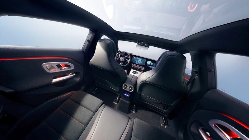 Mercedes-Benz CLA L - interior