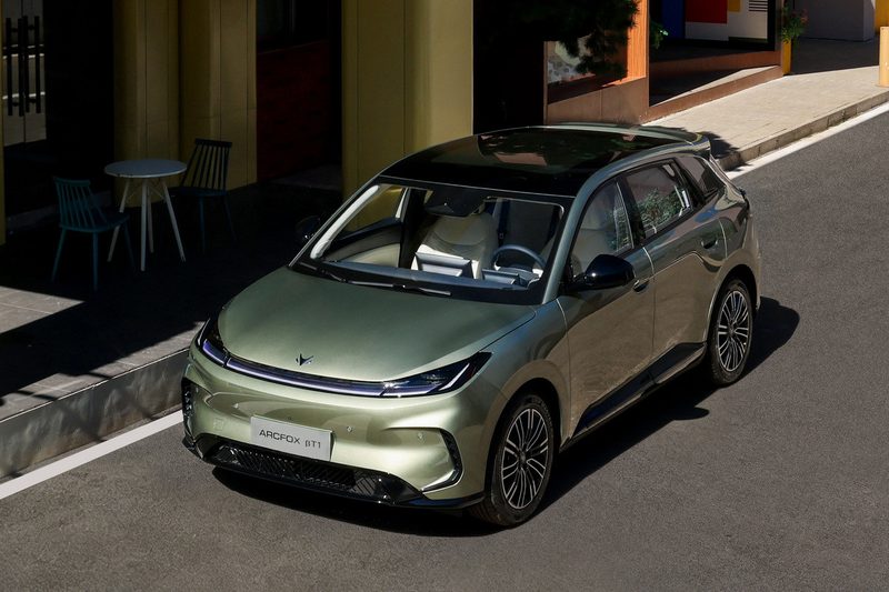 Arcfox Beta T1: BAIC facelifts its budget electric hatch nine months after launch - photo 2