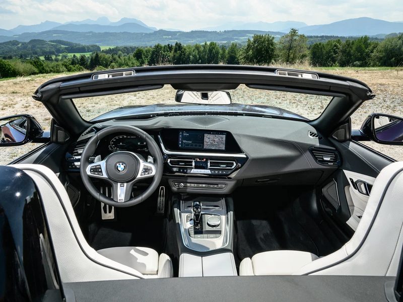 BMW Z4 - interior