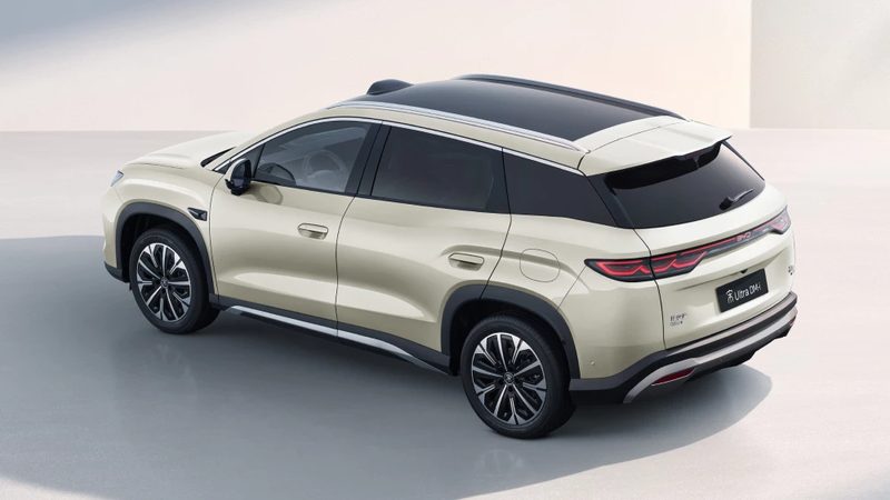 BYD Launches Song Ultra DM-i in China from $19,200 - photo 2