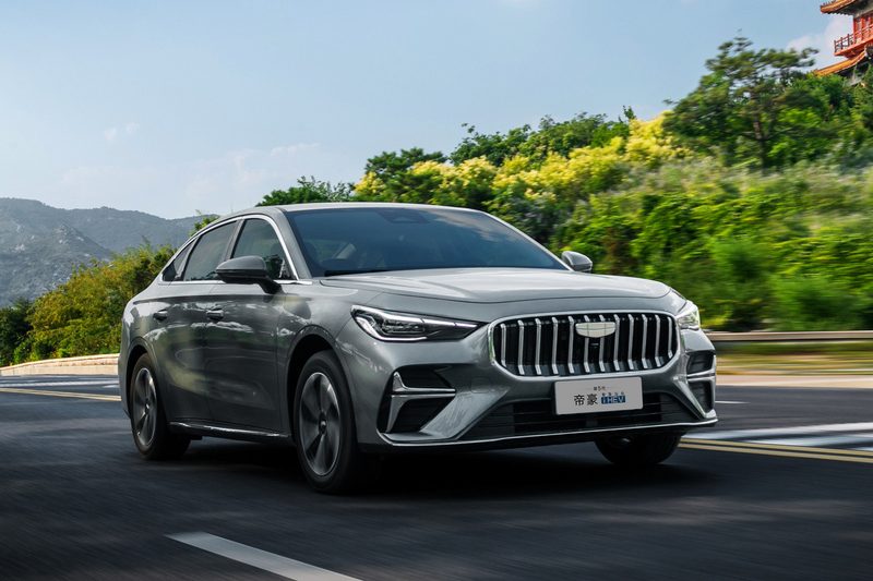 Geely Emgrand i-HEV - photo 4