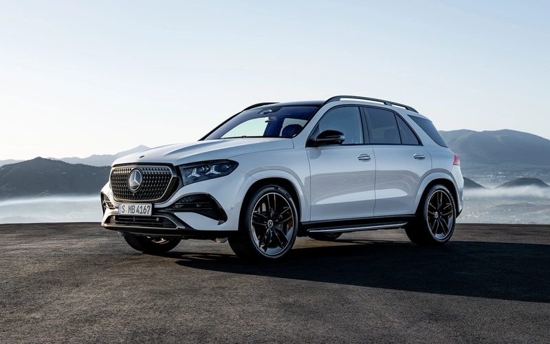 Mercedes-Benz GLE Gets Second Facelift  - Three Screens, New Six-Cylinders - photo 4