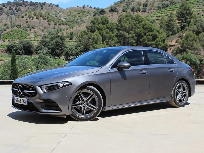 Mercedes-Benz recalls 310,667 US vehicles over a door-latch fault - photo 3