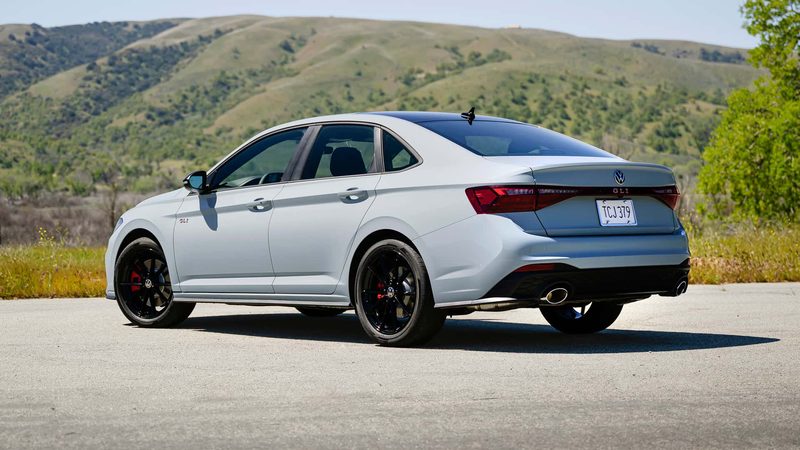 Volkswagen Drops Its Last Manual in the US  - Jetta GLI Goes Automatic-Only - photo 3