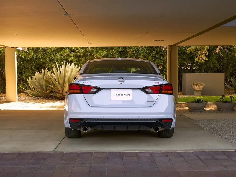 Nissan Altima - photo 3