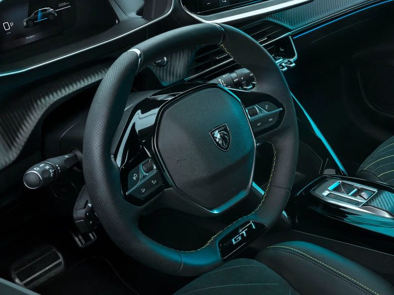Peugeot 208 - interior