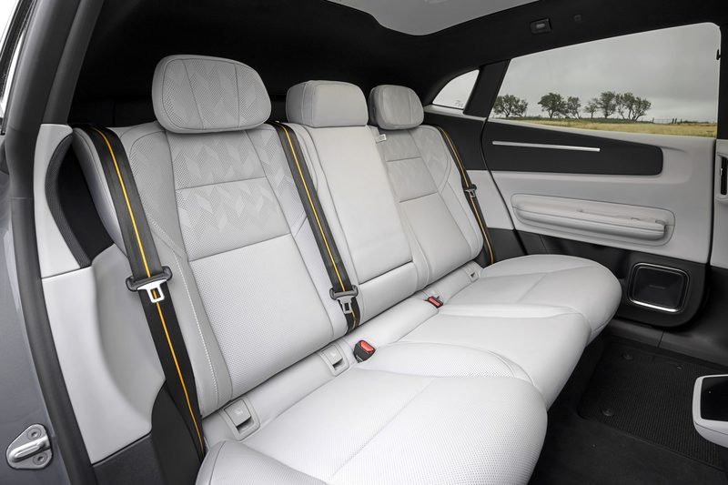 Polestar 4 - interior