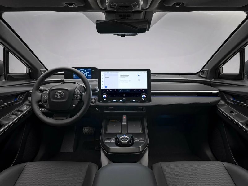 Toyota bZ4X - interior