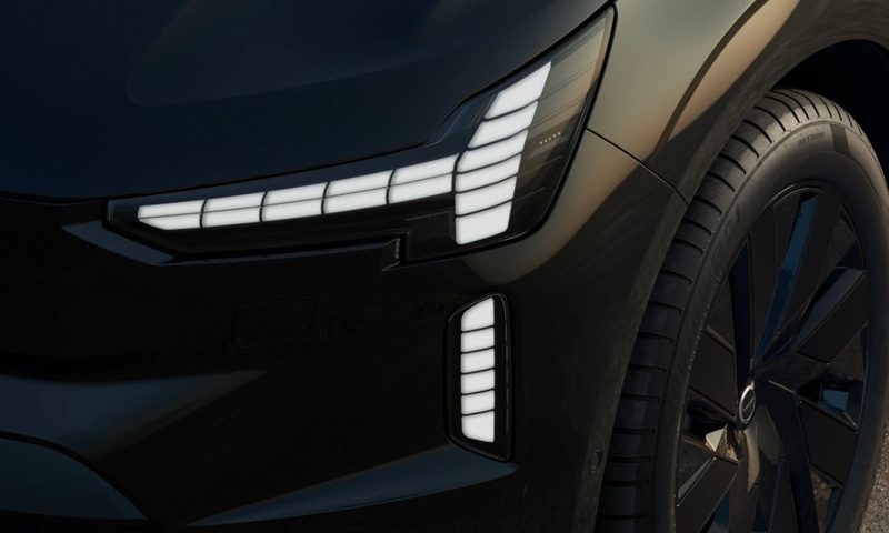 Volvo EX90 - photo 3