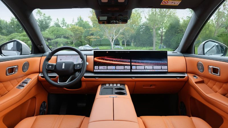 Wey V8X - interior