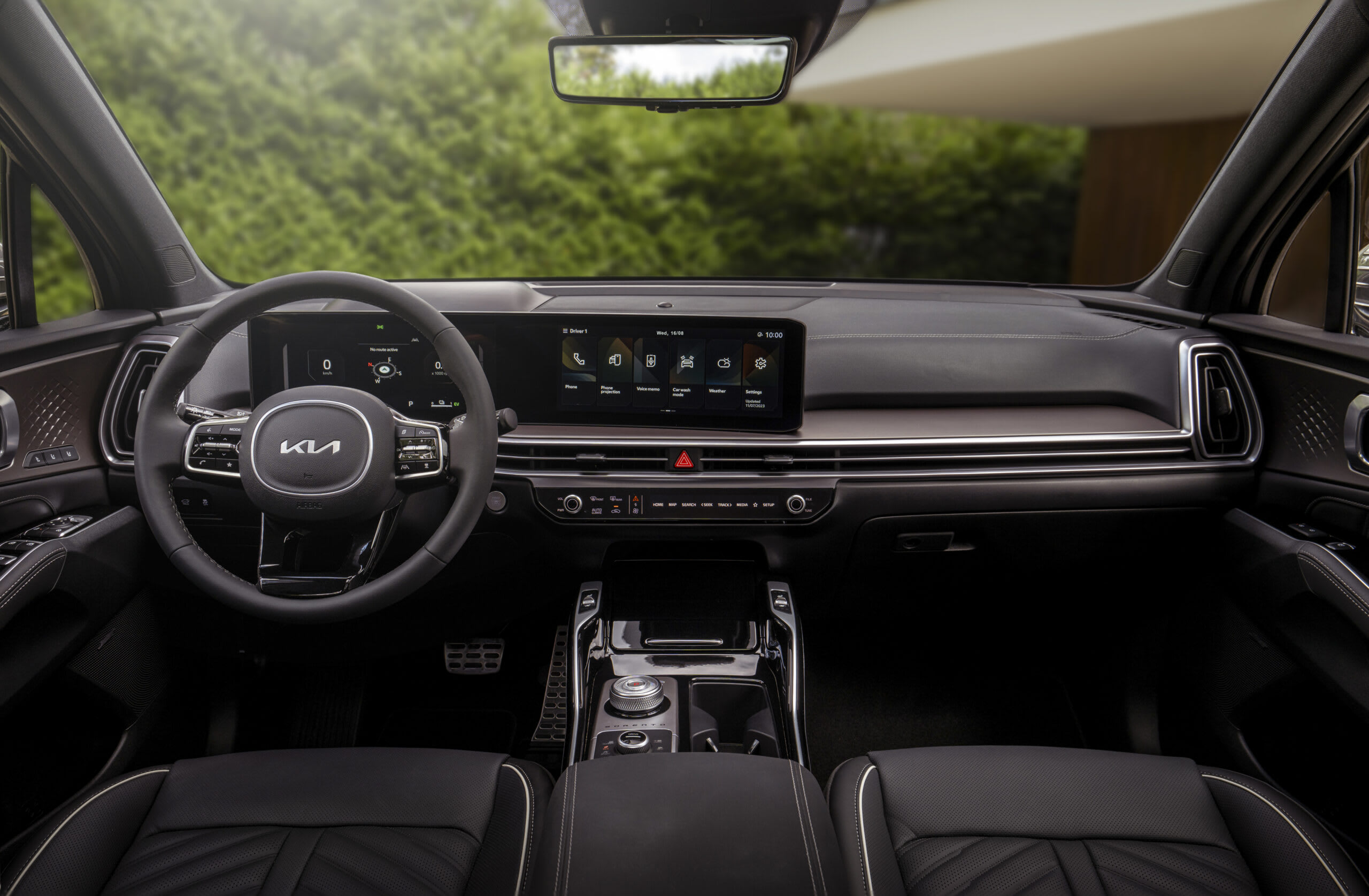 Kia Sorento - interior