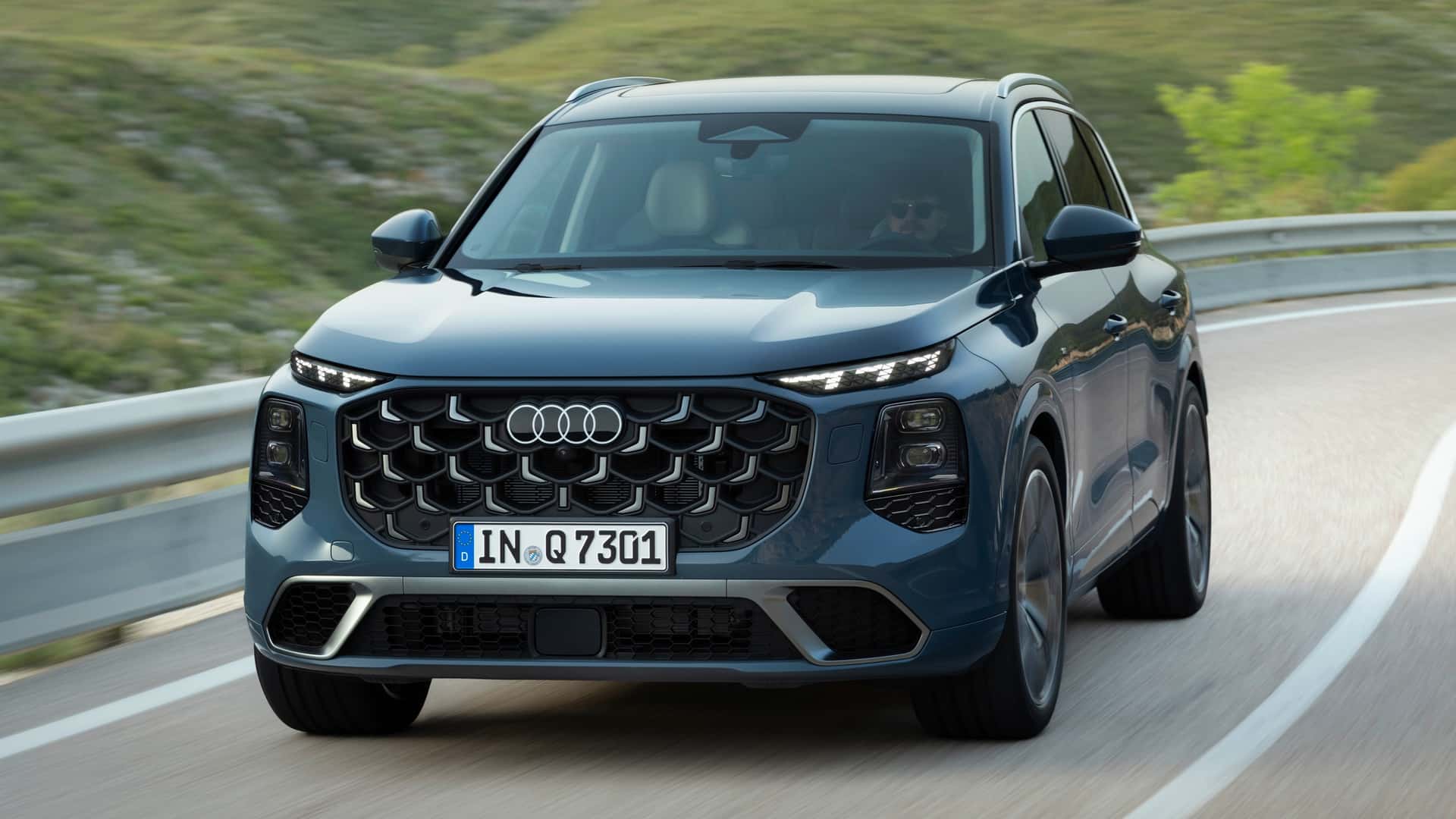 Third-generation Audi Q7 revealed: V6 diesel mild-hybrid for Europe, 600 hp SQ7 for the US - photo 7